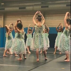 DANSE ET PARCOURS : 18mois/5ans
